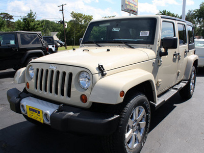 jeep wrangler unlimited 2012 brown suv sahara gasoline 6 cylinders 4 wheel drive automatic 07730