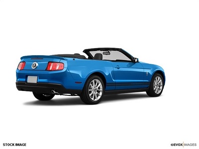 ford mustang 2010 dk  blue premium gasoline 6 cylinders rear wheel drive automatic with overdrive 77388