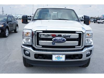 ford f 250 super duty 2012 white platinum lariat biodiesel 8 cylinders 4 wheel drive automatic with overdrive 77388