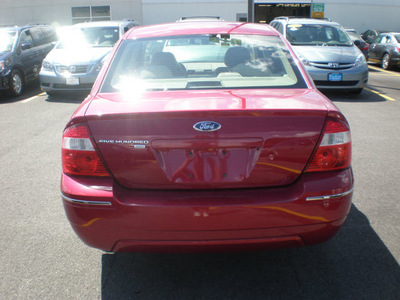 ford five hundred 2006 red sedan se gasoline 6 cylinders all whee drive automatic 13502