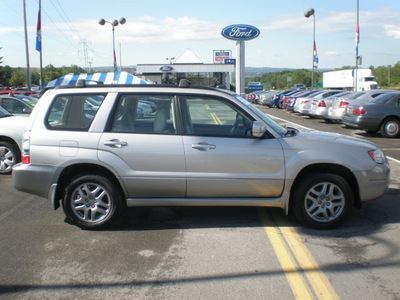 subaru forester 2007 silver suv 2 5 x ll bean gasoline 4 cylinders all whee drive automatic 13502