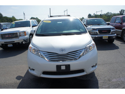 toyota sienna 2011 white van limited 7 passenger gasoline 6 cylinders all whee drive automatic with overdrive 08902