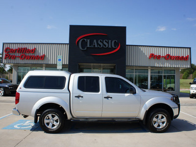nissan frontier 2010 silver se 4x4 gasoline 6 cylinders 4 wheel drive automatic 76210