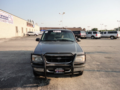 ford explorer 1998 gray suv xlt 4x4 gasoline v6 4 wheel drive automatic with overdrive 60546