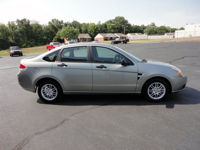 ford focus 2008 gray sedan se gasoline 4 cylinders front wheel drive automatic 45344