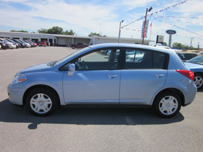 nissan versa 2011 lt  blue hatchback 1 8 gasoline 4 cylinders front wheel drive automatic with overdrive 62863