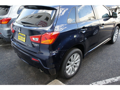 mitsubishi outlander sport 2011 lt  blue se gasoline 4 cylinders all whee drive automatic 07724
