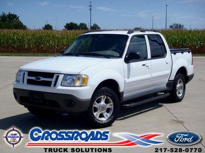 ford explorer sport trac 2004 white suv xlt flex fuel 6 cylinders 4 wheel drive automatic 62708
