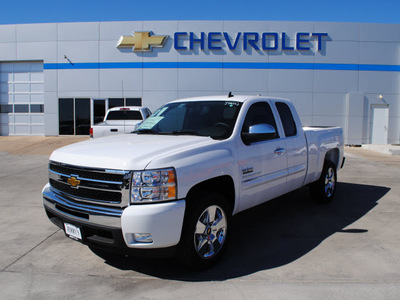 chevrolet silverado 1500 2011 summ white pickup truck lt flex fuel 8 cylinders 2 wheel drive automatic 76087