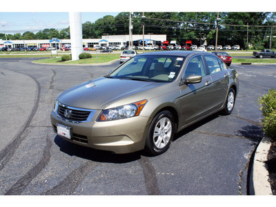 honda accord 2009 bold beige sedan lx p gasoline 4 cylinders front wheel drive 5 speed automatic 07724