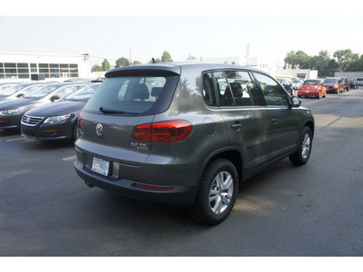 volkswagen tiguan 2012 gray suv s 4motion gasoline 4 cylinders all whee drive tiptronic 08016