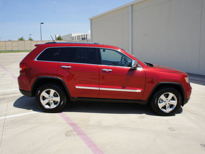 jeep grand cherokee 2011 red suv limited gasoline 6 cylinders 2 wheel drive automatic 76108