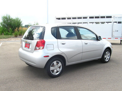 chevrolet aveo 2006 silver hatchback ls gasoline 4 cylinders front wheel drive 5 speed manual 80504