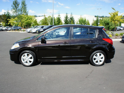 nissan versa 2011 dk  brown hatchback sl gasoline 4 cylinders front wheel drive automatic with overdrive 98371