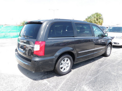 chrysler town and country 2012 pav dk  charcoal pe van flex fuel 6 cylinders front wheel drive automatic 33021