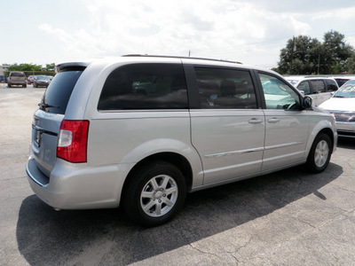 chrysler town and country 2012 ps2 bright silver m van flex fuel 6 cylinders front wheel drive automatic 33021