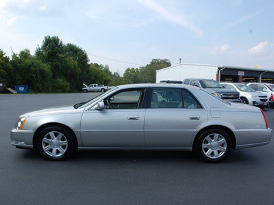 cadillac dts 2007 silver sedan gasoline 8 cylinders front wheel drive automatic 27330