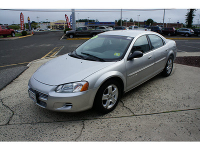dodge stratus 2001 bright silver sedan se gasoline 6 cylinders front wheel drive 4 speed automatic 07724