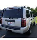 jeep commander 2006 bright silver suv nav flex fuel 8 cylinders 4 wheel drive automatic 07712