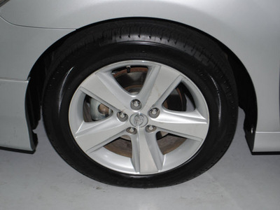 toyota camry 2010 silver sedan se 4 cylinders front wheel drive automatic 91731