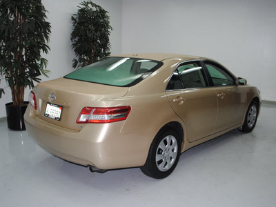 toyota camry 2011 tan sedan le gasoline 4 cylinders front wheel drive automatic 91731