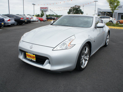 nissan 370z 2009 lt  gray coupe gasoline 6 cylinders rear wheel drive 6 speed manual 98371