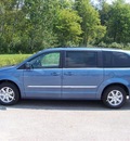chrysler town and country 2012 lt  blue van touring flex fuel 6 cylinders front wheel drive not specified 44024