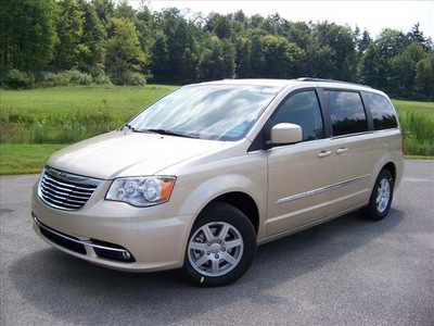 chrysler town and country 2012 gold van touring flex fuel 6 cylinders front wheel drive not specified 44024