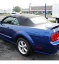 ford mustang 2006 blue gasoline 8 cylinders rear wheel drive 5 speed manual 07060