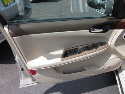 chevrolet impala 2008 gold sedan ltz flex fuel 6 cylinders front wheel drive automatic 07730