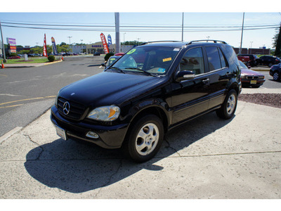 mercedes benz m class 2004 black suv ml350 nav gasoline 6 cylinders all whee drive 5 speed automatic 07724