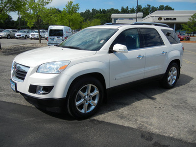 saturn outlook 2007 white suv xr gasoline 6 cylinders all whee drive shiftable automatic 55391