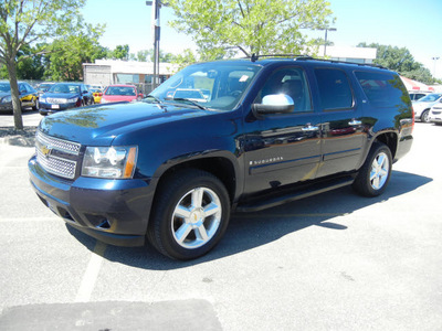 chevrolet suburban 2008 dk  blue suv ltz gasoline 8 cylinders 4 wheel drive 4 speed automatic 55391