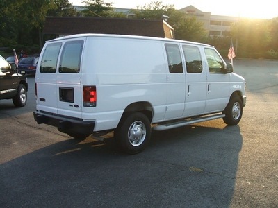 ford econoline cargo 2010 white van e 250 flex fuel 8 cylinders rear wheel drive automatic 07054