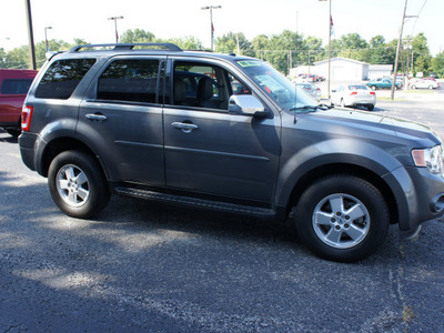 ford escape 2009 gray suv xlt fwd gasoline 4 cylinders front wheel drive automatic 47172