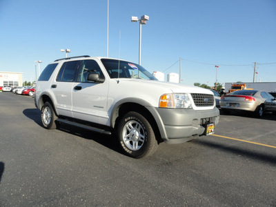 ford explorer 2002 white suv xls gasoline 6 cylinders 4 wheel drive 5 speed automatic 60915