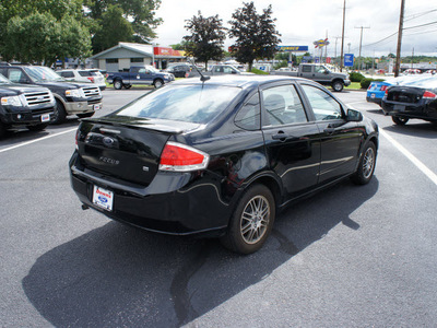 ford focus 2010 black sedan se gasoline 4 cylinders front wheel drive automatic with overdrive 08753