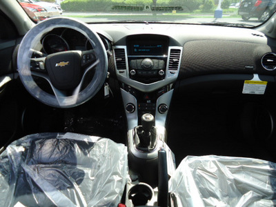 chevrolet cruze 2012 silver sedan eco gasoline 4 cylinders front wheel drive 6 speed manual 60007