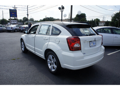 dodge caliber 2010 white hatchback sxt gasoline 4 cylinders front wheel drive automatic 08016