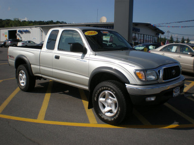 toyota tacoma 2004 gray gasoline 6 cylinders 4 wheel drive automatic 13502