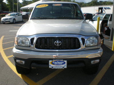toyota tacoma 2004 gray gasoline 6 cylinders 4 wheel drive automatic 13502