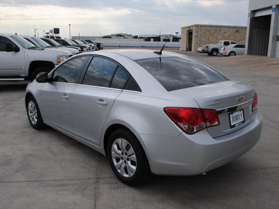 chevrolet cruze 2012 silver ice sedan ls gasoline 4 cylinders front wheel drive automatic 76087