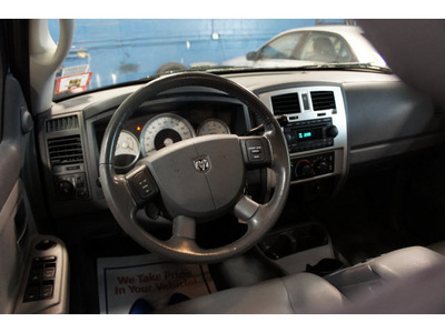 dodge dakota 2006 silver laramie gasoline 8 cylinders 4 wheel drive automatic 07060