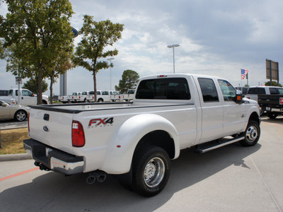 ford f 350 super duty 2012 white platinum lariat biodiesel 8 cylinders 4 wheel drive shiftable automatic 76205