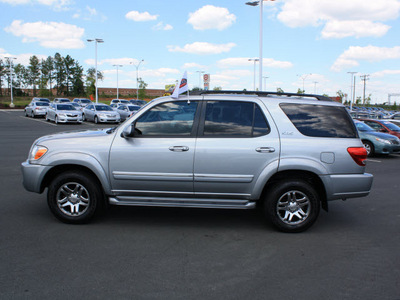 toyota sequoia 2007 silver suv sr5 gasoline 8 cylinders rear wheel drive automatic 27215