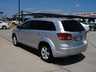 dodge journey 2009 silver suv sxt gasoline 6 cylinders front wheel drive automatic 76087