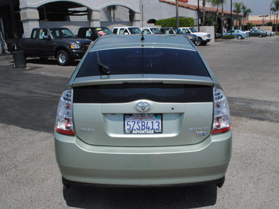 toyota prius 2007 lt green hatchback hybrid 4 cylinders front wheel drive automatic 91010