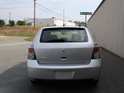 pontiac vibe 2010 silver hatchback 2 4l gasoline 4 cylinders front wheel drive automatic 27215