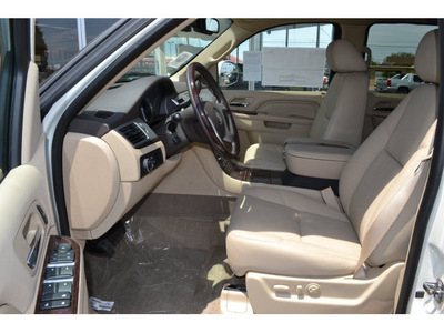 cadillac escalade 2011 white suv premium flex fuel 8 cylinders all whee drive automatic 76903
