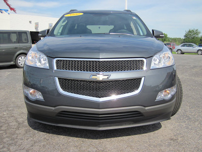 chevrolet traverse 2010 gray suv lt gasoline 6 cylinders all whee drive automatic 46410